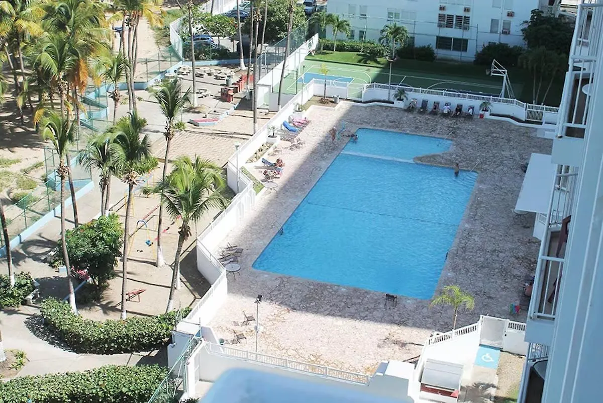 Steps From Foxwoods Casino- Beachfront Stay With Pools San Juan