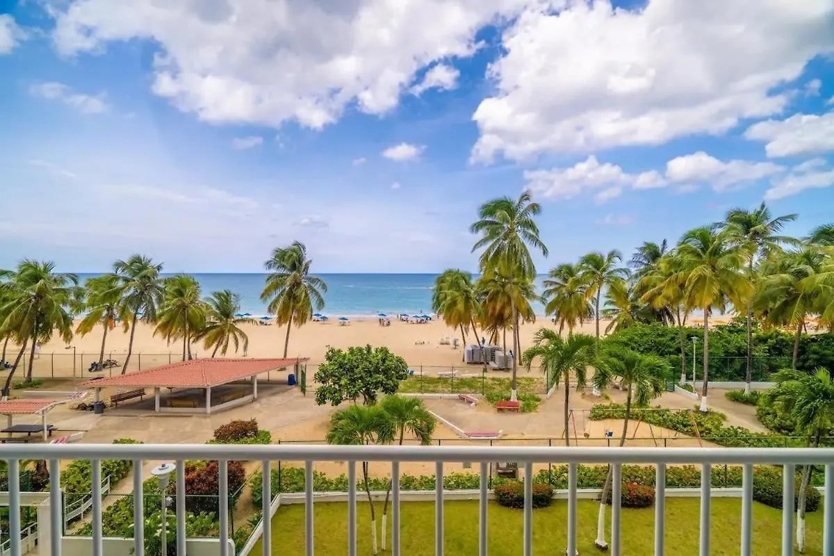 Steps From Foxwoods Casino- Beachfront Stay With Pools San Juan