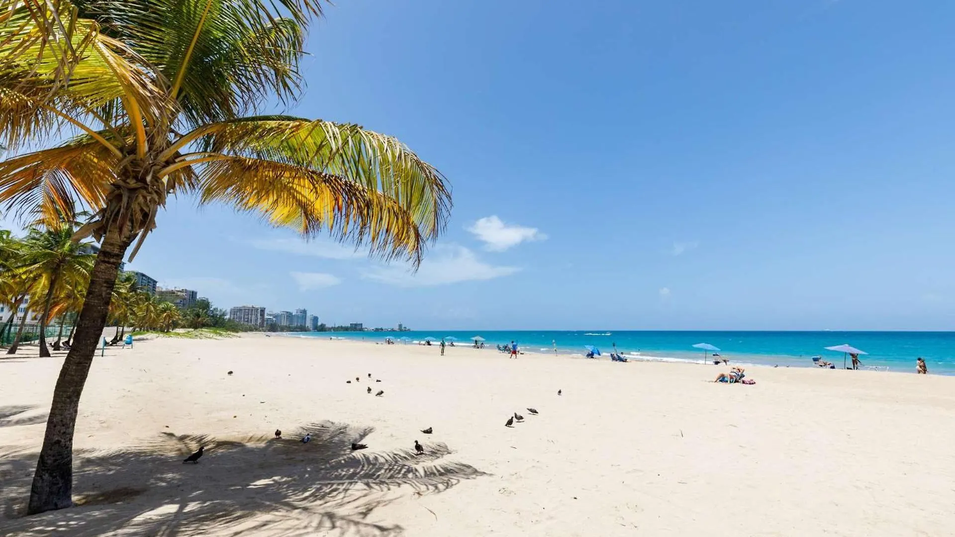 Apartment Steps From Foxwoods Casino- Beachfront Stay With Pools San Juan