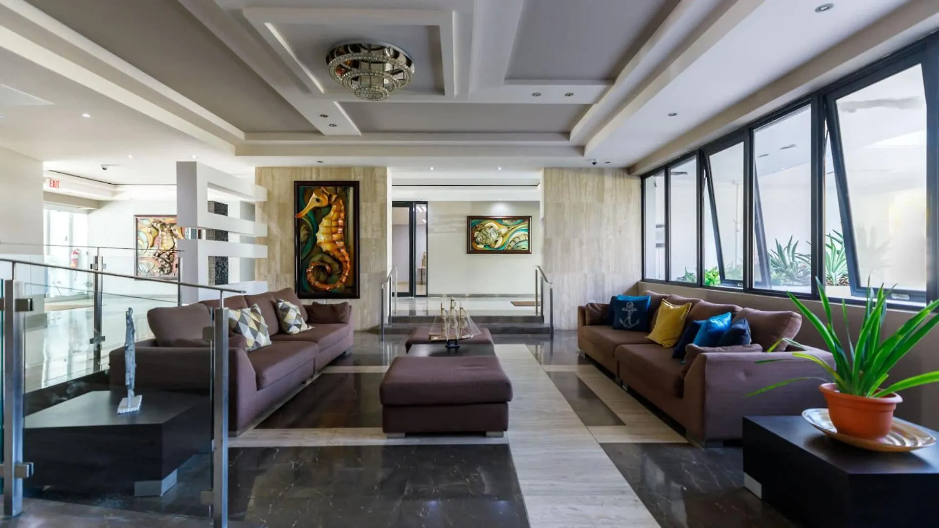 Apartment Steps From Foxwoods Casino- Beachfront Stay With Pools San Juan