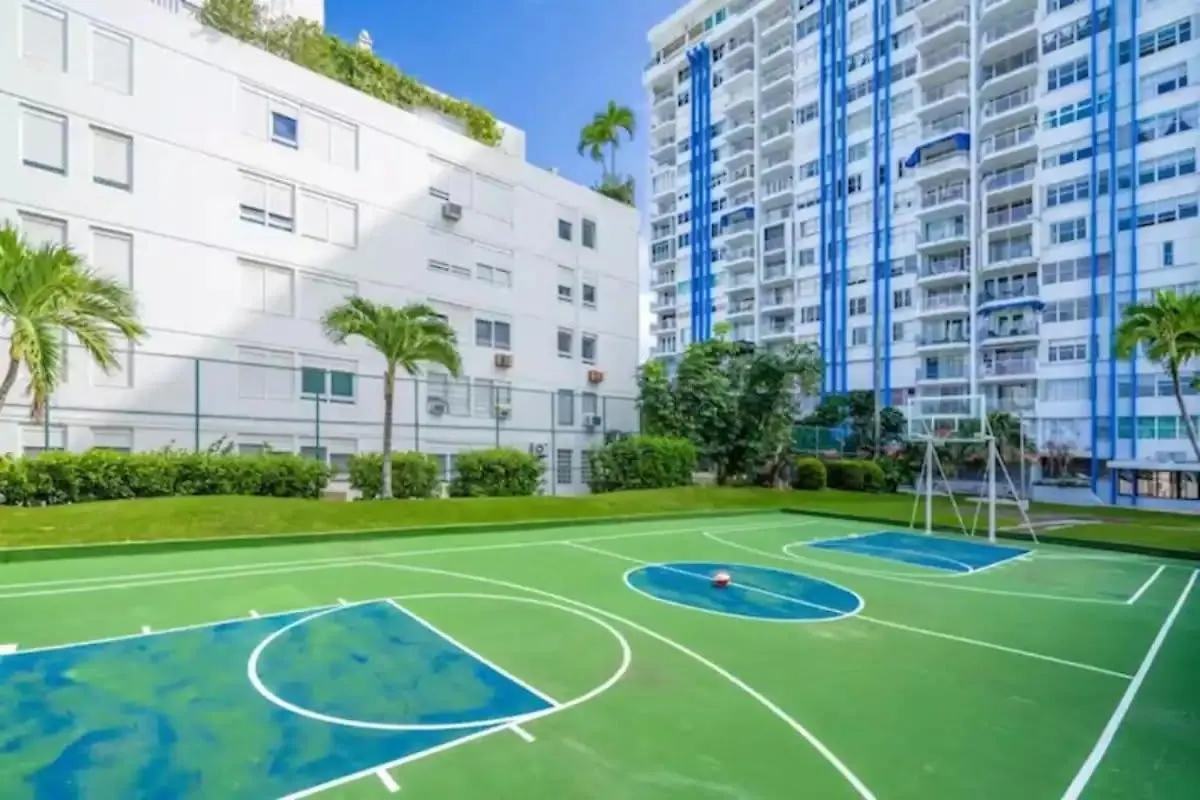 Steps From Foxwoods Casino- Beachfront Stay With Pools San Juan 0*,  Portoryko